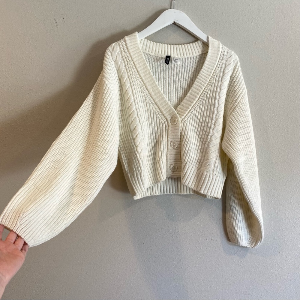 Cream Cropped Cable-Knit V-Neck Cardigan Sweater Size S neutral Cozycore - Picture 3 of 9